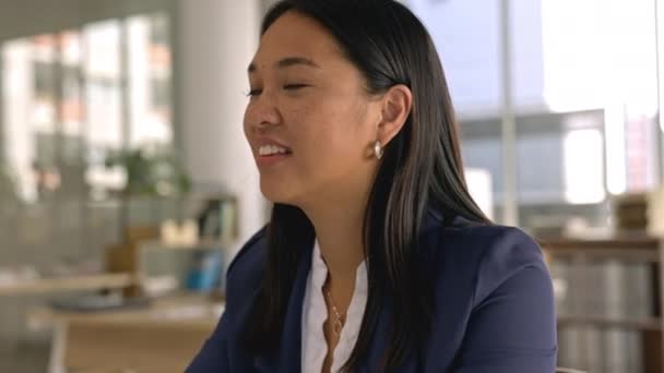 Winning Excited Business Woman Computer Celebrate Bonus Company Sales News — Stock Video