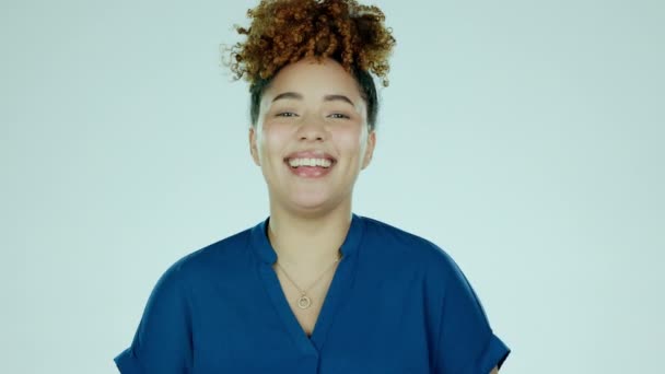 Gelukkig Glimlach Lachende Vrouw Studio Voor Positieve Zelfverzekerde Empowerment Geluk — Stockvideo