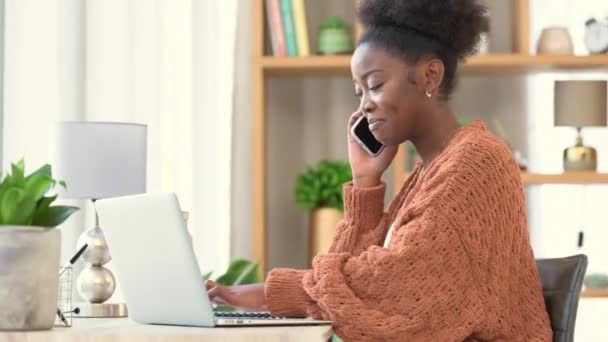 Happy Smiling Confident Freelancer Talking Phone While Sitting Her Laptop — Stock videók