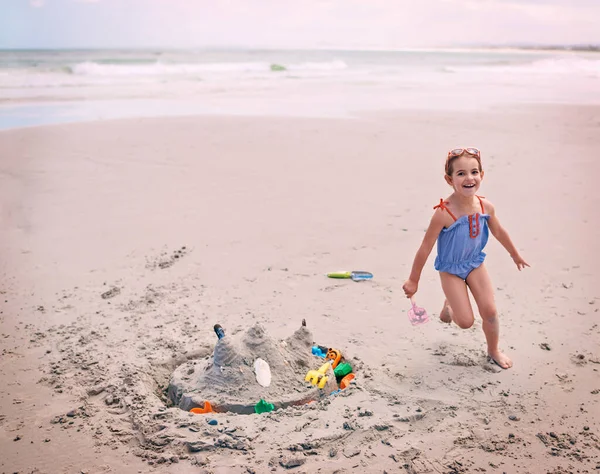 Castle Made Princess Portrait Little Girl Running Sandcastle Beach — Stock Photo, Image