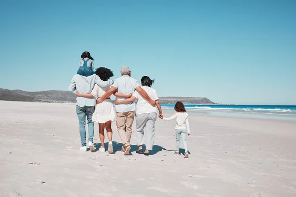 Zurück Von Der Familie Strand Wandern Mit Kindern Sommerurlaub Urlaub — Stockfoto