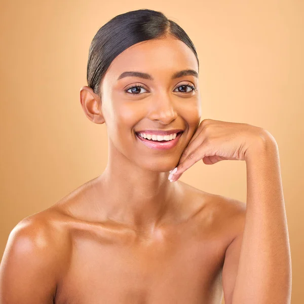 Szépség Arckép Mosoly Stúdióban Bőr Kozmetikumok Bőrgyógyászat Vagy Smink Boldog — Stock Fotó