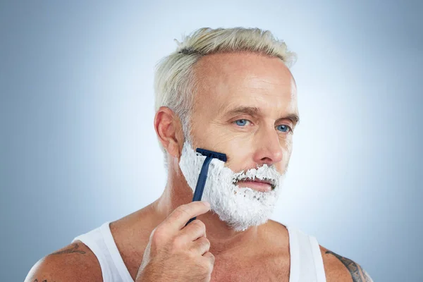 Homem Sênior Navalha Creme Barbear Para Barba Cuidados Com Pele — Fotografia de Stock