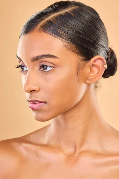 Cuidados Com Pele Rosto Beleza Mulher Estúdio Para Brilho Cosméticos — Fotografia de Stock