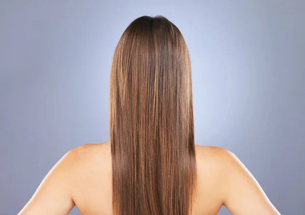 Žena Krása Vlasy Studiu Pro Texturu Růst Zdravý Lesk Modrém — Stock fotografie