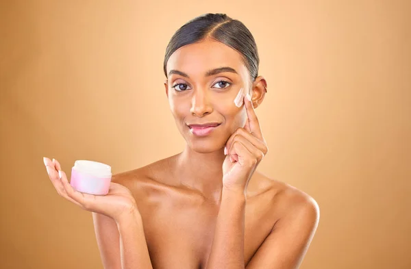 Face Skincare Woman Cream Jar Studio Isolated Brown Background Dermatology — Stock Photo, Image