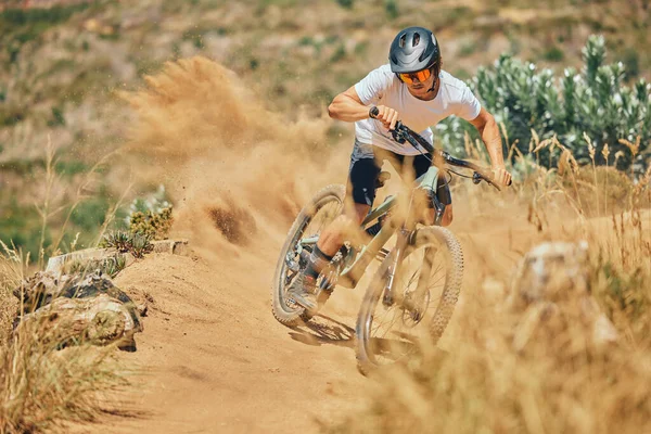 Extreme Sports Ποδηλασία Και Άνθρωπος Ποδήλατο Στην Ύπαιθρο Για Fitness — Φωτογραφία Αρχείου