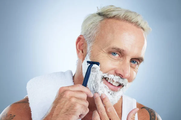 Homem Sênior Navalha Barbear Para Cuidados Com Pele Preparação Barba — Fotografia de Stock