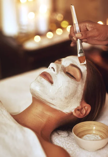 Want Flawless Skin Young Woman Enjoying Facial Treatment Spa — Stock Photo, Image