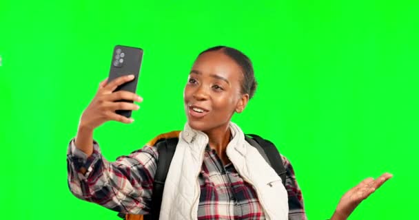 Відеодзвінок Телефон Подорожі Чорною Жінкою Зеленому Екрані Студії Туризму Спілкування — стокове відео