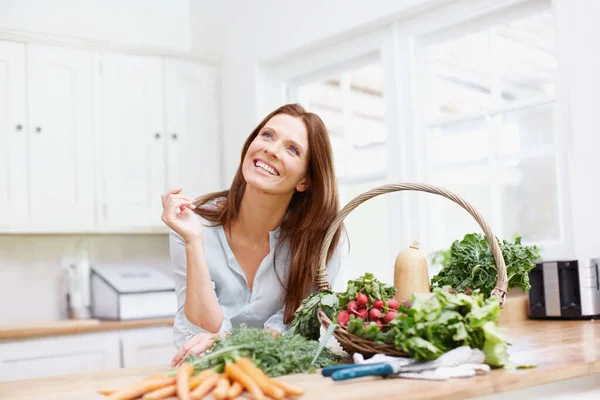 Thinking Possible Recipes Beautiful Woman Looks Left While Leaning Her — Stock Photo, Image