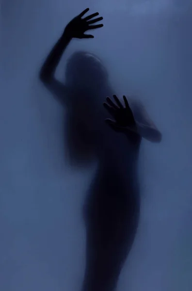 Silhouette Femme Rideau Ombre Sexy Avec Art Déco Créatif Fenêtre — Photo