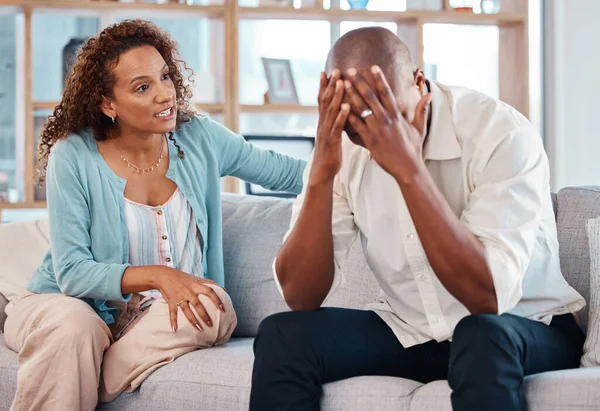 Par Slagsmål Och Depression Soffan Äktenskapsproblem Upplösning Eller Dålig Kommunikation — Stockfoto
