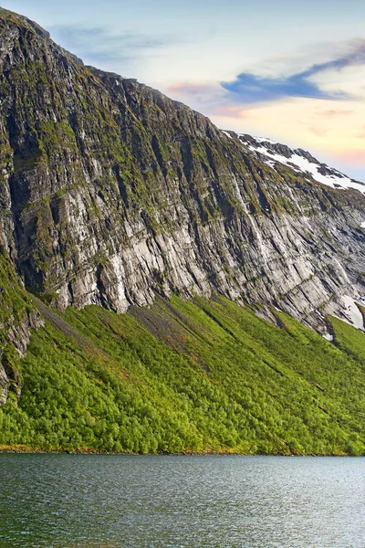 Άγρια Φύση Της Βόρειας Νορβηγίας Φωτογραφία Της Νορβηγικής Άγριας Φύσης — Φωτογραφία Αρχείου