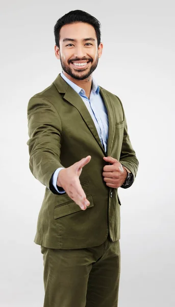 Portret Biznesowy Szczęśliwy Człowiek Gest Uścisku Dłoni Studiu Dla Umowy — Zdjęcie stockowe