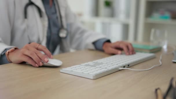 Woman Doctor Hands Typing Computer Keyboard Healthcare Research Email Communication — Stock Video