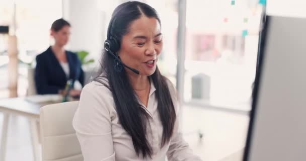 Aziatische Vrouw Call Center Advies Computer Klantenservice Telemarketing Ondersteuning Kantoor — Stockvideo