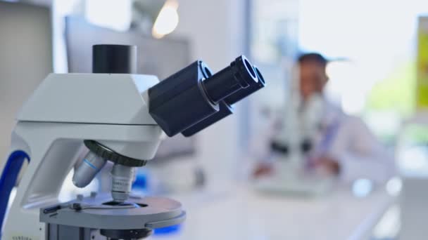 Nauka Badania Innowacje Mikroskopem Laboratorium Rozwoju Lub Przełomu Medycznego Dna — Wideo stockowe