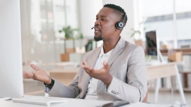 Hombre Negro Feliz Centro Llamadas Consultoría Computadora Con Auriculares Servicio — Vídeos de Stock