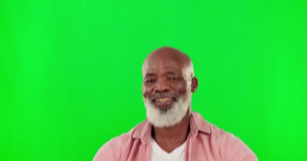 Černoch Portrét Úsměv Zelené Obrazovce Rukama Tváři Afričan Senior Male — Stock video