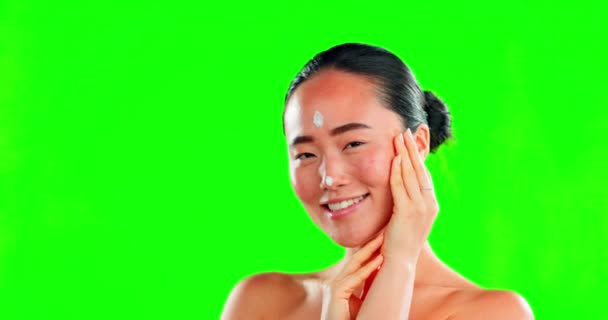 Cuidado Piel Sonrisa Cara Mujer Asiática Con Crema Pantalla Verde — Vídeos de Stock