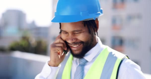 Ingénieur Construction Appel Téléphonique Plein Air Avec Homme Noir Avec — Video