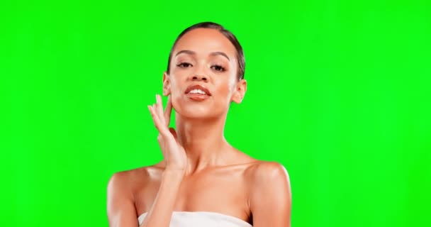 Beleza Mão Rosto Mulher Retrato Fundo Tela Verde Para Maquiagem — Vídeo de Stock