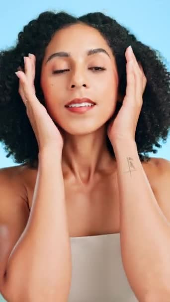 Belleza Manos Cara Mujer Estudio Para Cuidado Piel Dermatología Cosméticos — Vídeo de stock