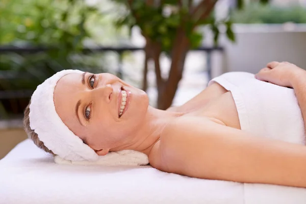 Diese Massage War Genial Eine Frau Day Spa Entspannt Sich — Stockfoto