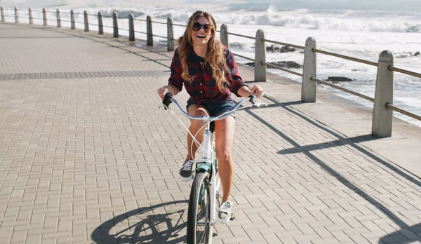 Joie Est Que Ressens Quand Fais Vélo Une Belle Femme — Photo