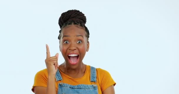 Happy Point Face Excited Black Woman Studio Happiness Confidence Information — Stock Video