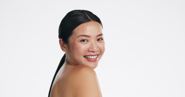 Азійська Жінка Догляд Шкірою Обличчя Краси Посмішки Лазерної Трансформації Білому — стокове відео
