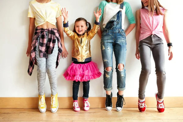 Wir Wollen Einfach Nur Schon Tanzen Junge Mädchen Einem Tanzstudio — Stockfoto