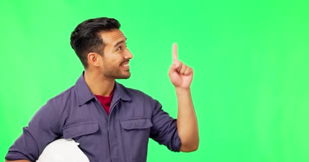 Asiatische Mann Ingenieur Und Zeigt Auf Green Screen Für Werbung — Stockvideo