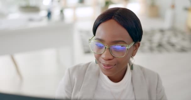 Černá Žena Počítač Obchodní Software Úspěch Digitální Marketing Start Reklamní — Stock video