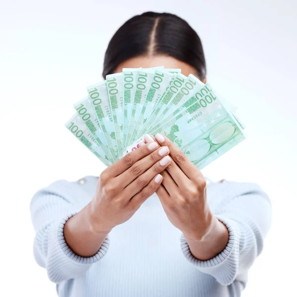 Dinero Euros Manos Mujer Estudio Con Premio Lotería Ganar Sorteo — Foto de Stock