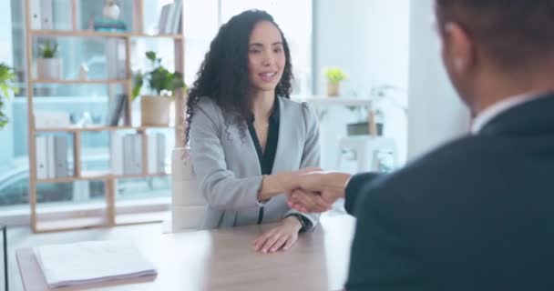 Empresários Aperto Mão Entrevista Reunião Contratação Parceria Escritório Mulher Recrutador — Vídeo de Stock