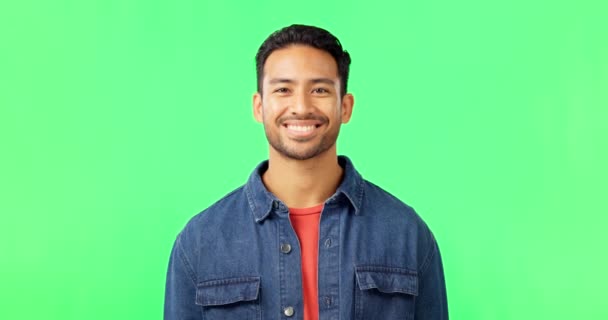 Muž Studio Smích Zelené Obrazovce Portrét Prostorem Pro Umístění Produktu — Stock video