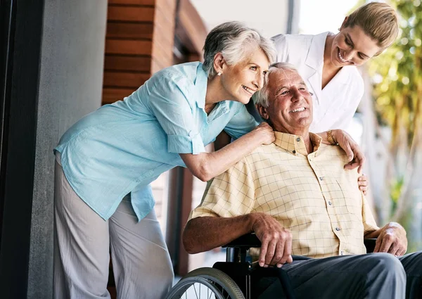 Were All Here You Dear Senior Couple Nurse Retirement Home — Stock Photo, Image