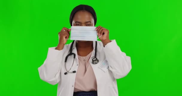 Πράσινη Οθόνη Μαύρη Γυναίκα Μάσκα Γιατρού Αντίχειρες Επάνω Και Υγειονομική — Αρχείο Βίντεο