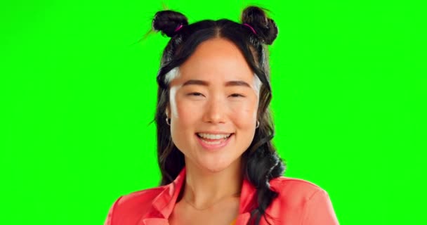 Asiatisk Kvinde Blink Ansigt Med Grøn Skærm Studie Følelse Sikker – Stock-video