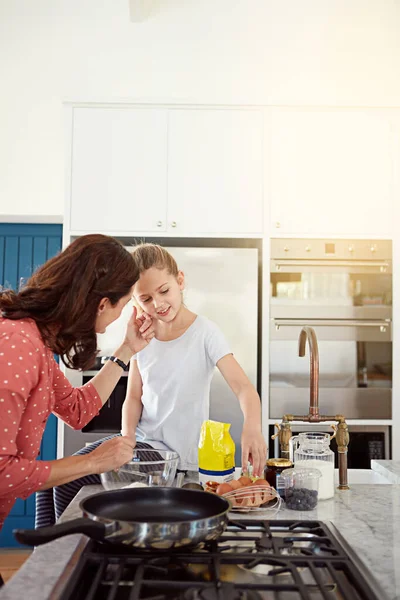 Dat Klopt Een Moeder Bakken Met Haar Dochter Keuken — Stockfoto