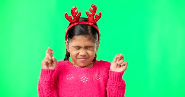 Child Christmas Wish Green Screen Fingers Crossed Antlers Luck Girl — Stock Video