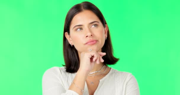 Обличчя Жінка Мислення Ідей Зеленому Екрані Питання Або Згадки Студії — стокове відео