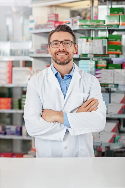 Vim Ajudar Melhorar Retrato Farmacêutico Que Trabalha Numa Farmácia Todos — Fotografia de Stock