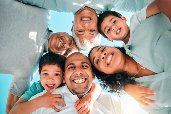 Faces Love Portrait Happy Family Smile Feeling Excited Bonding Outdoors — Stock Photo, Image