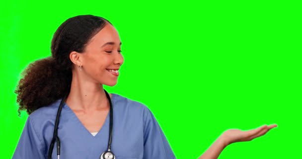 Écran Vert Infirmière Femme Avec Espace Palmier Studio Isolé Sur — Video