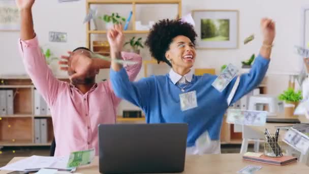 Lluvia Dinero Éxito Oficina Gente Negocios Ganar Celebrar Por Ganancias — Vídeo de stock