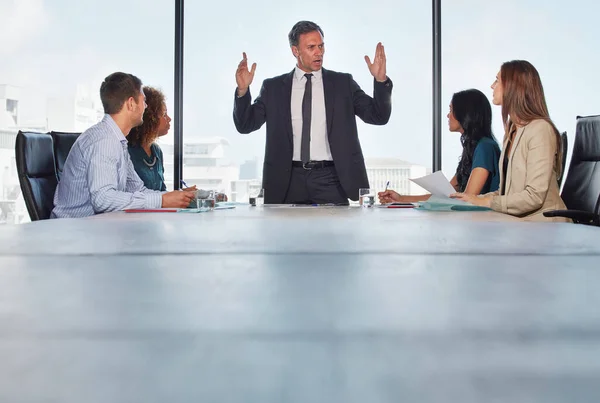 Equipas Falar Estratégia Grupo Empresários Uma Reunião — Fotografia de Stock