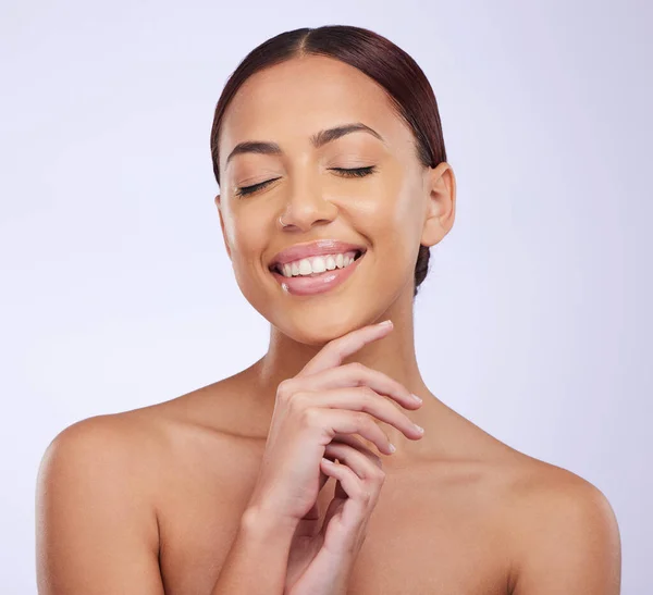 Uśmiech Kobiety Naturalne Piękno Pielęgnacja Skóry Studiu Szczęściem Czystej Dermatologii — Zdjęcie stockowe